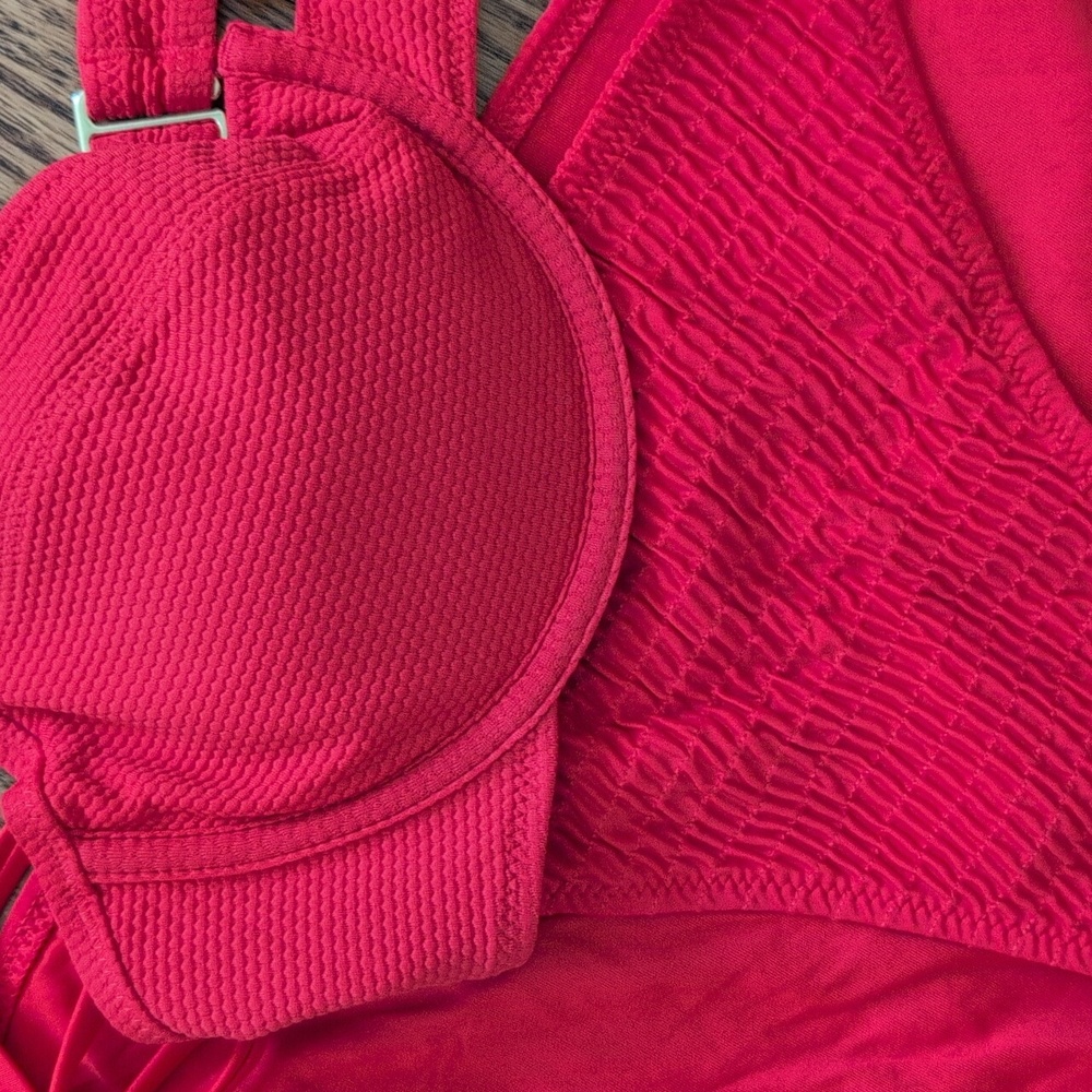 Old Navy Vibrant Red Bikini Set - Picture 3 of 4